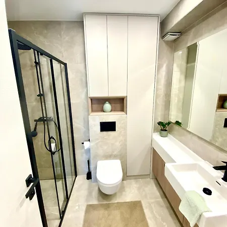 Apartament Nova - Spacious Modern 3-bedroom With Large Terrace