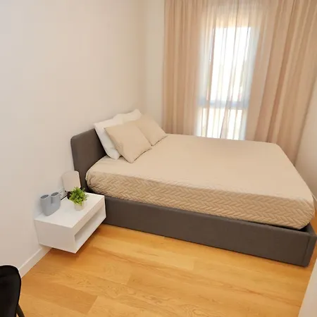 Apartament Nova - Spacious Modern 3-bedroom With Large Terrace