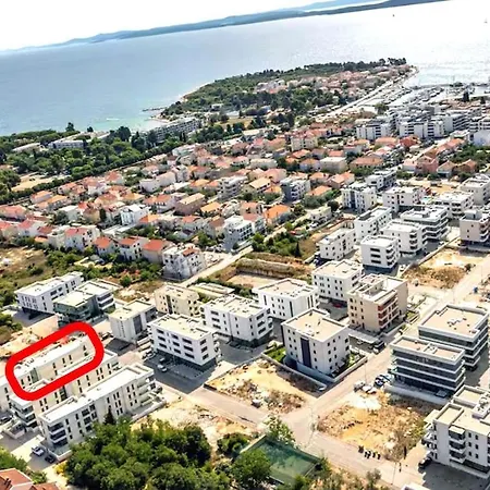 Apartament Nova - Spacious Modern 3-bedroom With Large Terrace *